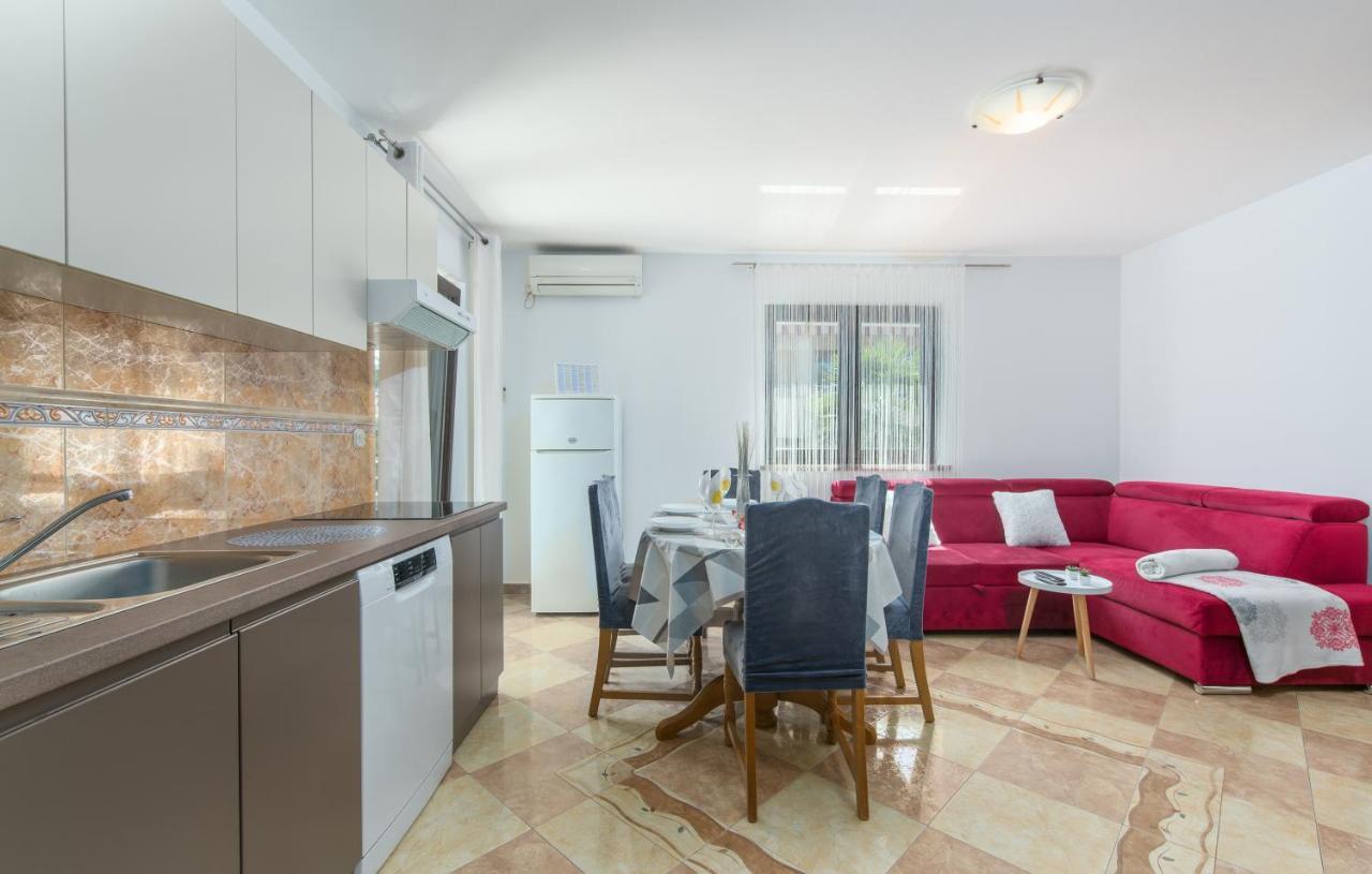 Apartmani Lorena Poreč Exterior foto